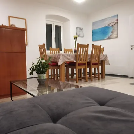 Diana Rooms&apartment
